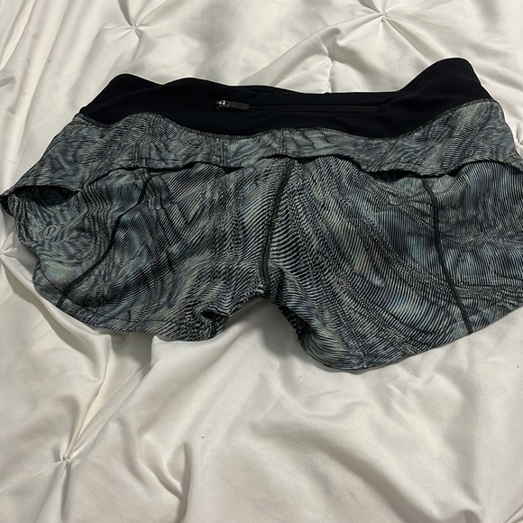 Green and Black print Lululemon Shorts - Picture 3 of 5